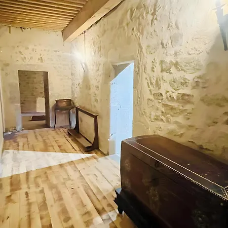 Nyaraló Chateau- La Providence Satillieu