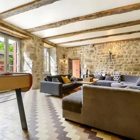 Chateau- La Providence * Satillieu