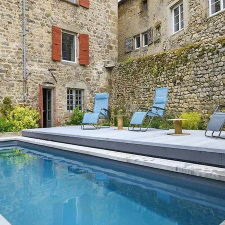 Casa de Férias Chateau- La Providence Satillieu